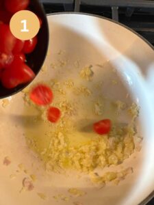 Moules à la Provençale - adding tomatoes